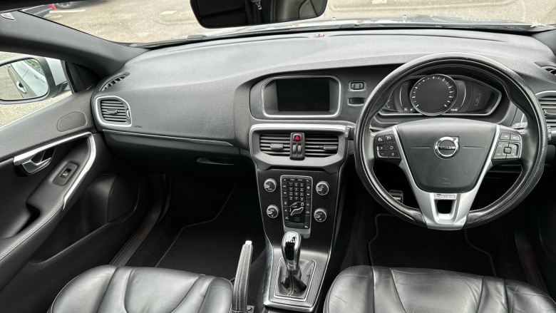 Volvo V40 T2 [122] R DESIGN Edition 5dr Petrol Hatchback